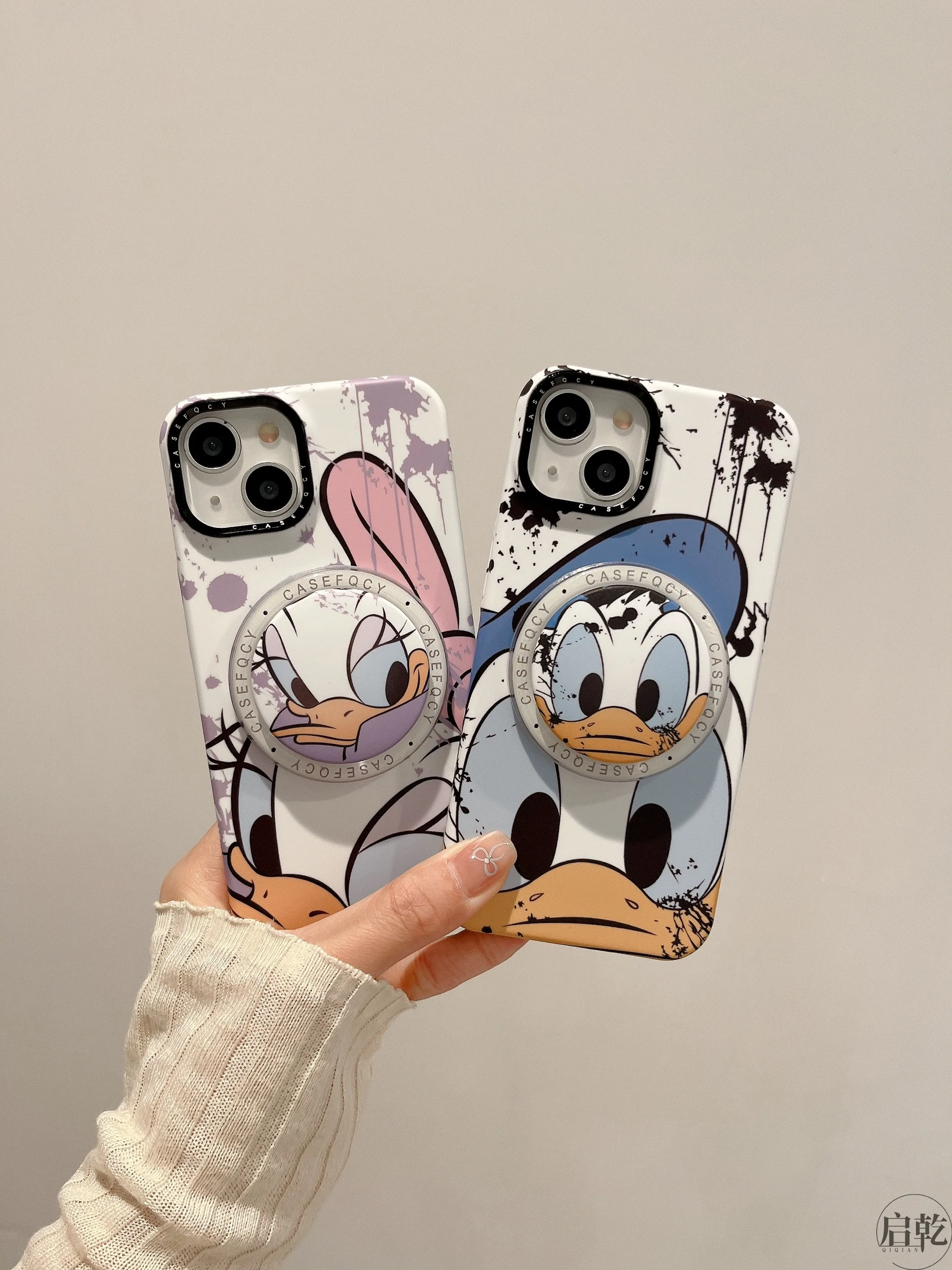 Luxury Art splash ink Donald Duck Daisy Magsafe Wireless Charge Cover For iPhone 12 13 14 15 Pro Max Disney Cute Magnetic Stand