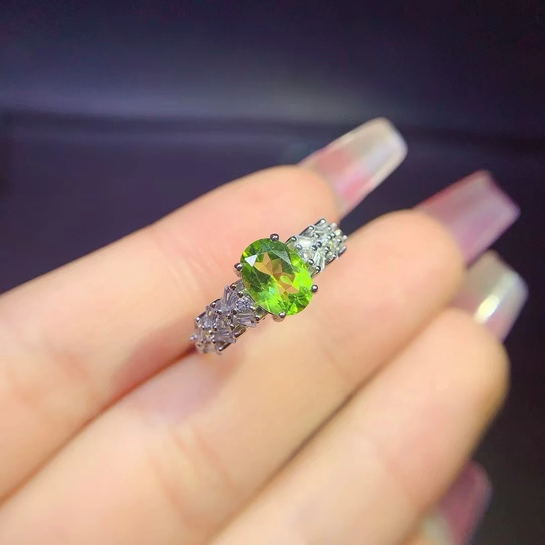 KJJEAXCMY Fine Jewelry Natural Peridot Women's Ring S925 Silver Electroplating Process Inlaid High Clarity Support Testing