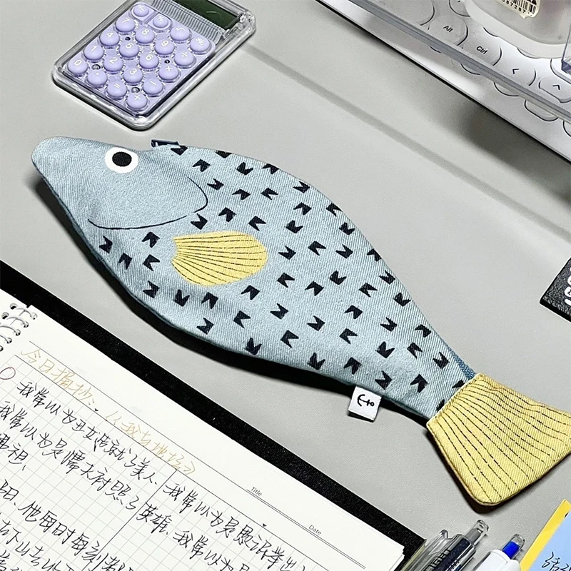 Fish Shape Novelty Pencil Case Fish Pen Bag Fish Coin Purse Funny Pencil Pouch With Simulated Fishbone Lining,Birthday Gift
