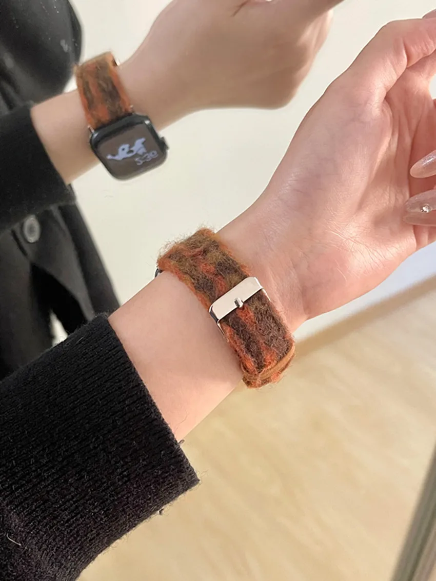 سوار ساعة من الصوف والجلد لساعة أبل iWatch ، 40 ، 44 ، 45 ، 8 ألترا٢ ، 49 ، سوار معصم ، 8 ، 7 ، 6 ، 5 ، 4 ، 41 ، 40 أو