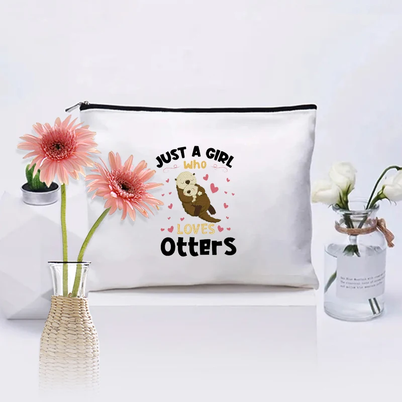 

Just A Girl Who Loves Otters Pattern Холст Косметичка Выдра Подарки для любителей выдры Косметичка Милый подарок для девочек и женщин