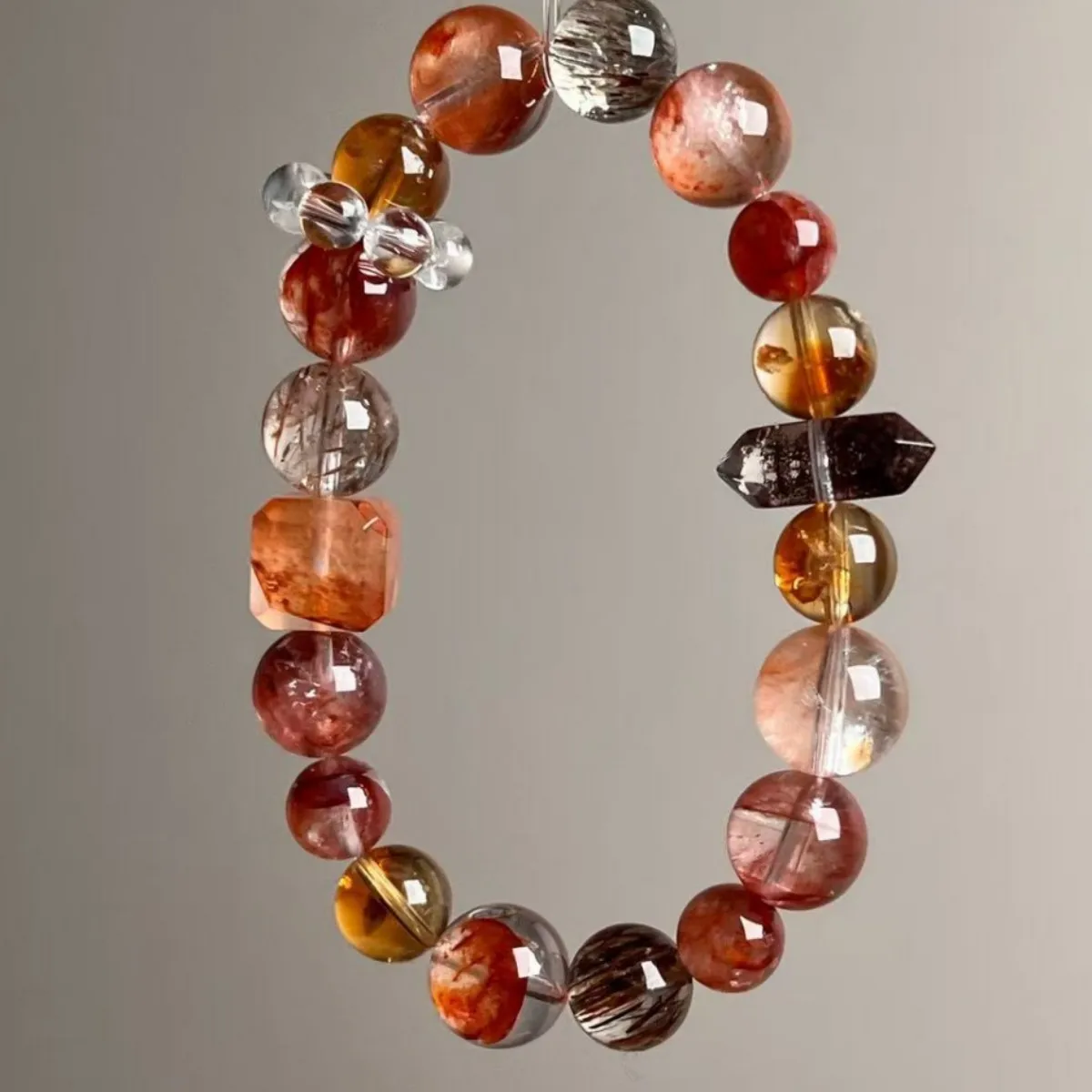 

Natural Multi-treasure Crystal Bracelet, Red Glue Flower, Ghost, White Crystal Men's and Women's Bracelet, Original Niche Design