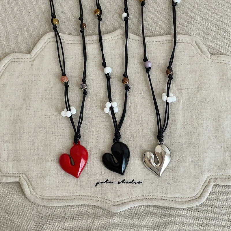 

Minar New Chic Irregular Red Black Enamel Love Heart Flowers Beads Pendant Necklaces for Women Adjustable Rope Chain Chokers