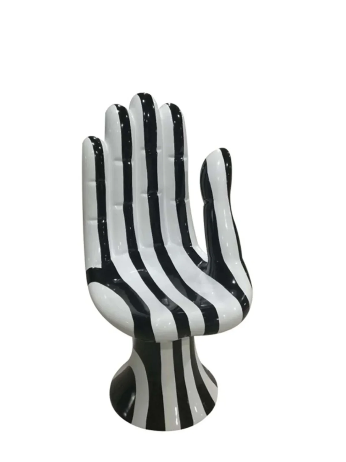 S Design Fiberglass Lounge Chair Shaped Buddha Hand Chair