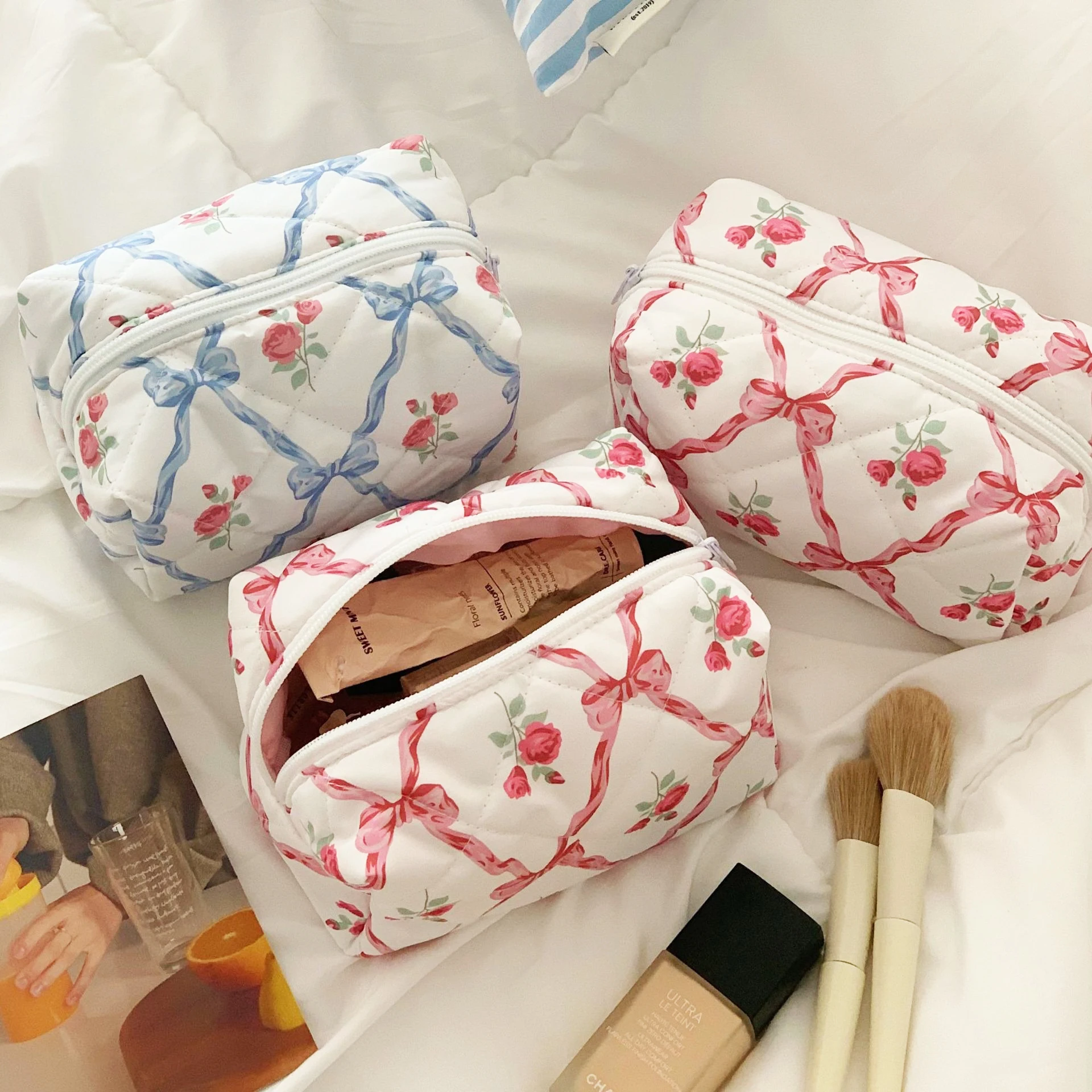 Korean Makeup Bag Pink Blue Bow Woman Washing Bag Travel Portable Cosmetics Storage Bag Sweet Female Travel Storage Pouch