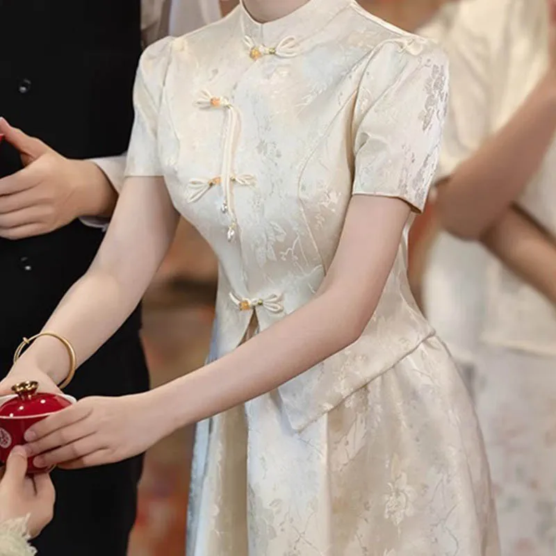 

Lady 2Pcs Jacquard Qipao Top Skirt New Chinese Style Dress Mandarin Collar Champagne Satin Bride Wedding Dress Vestidos De Festa