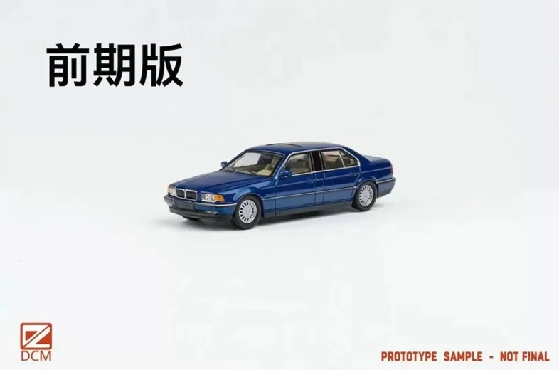 

**Pre-order **DCM 1:64 E38 7-Series Gradient Red /Metal Blue Diecast Model Car