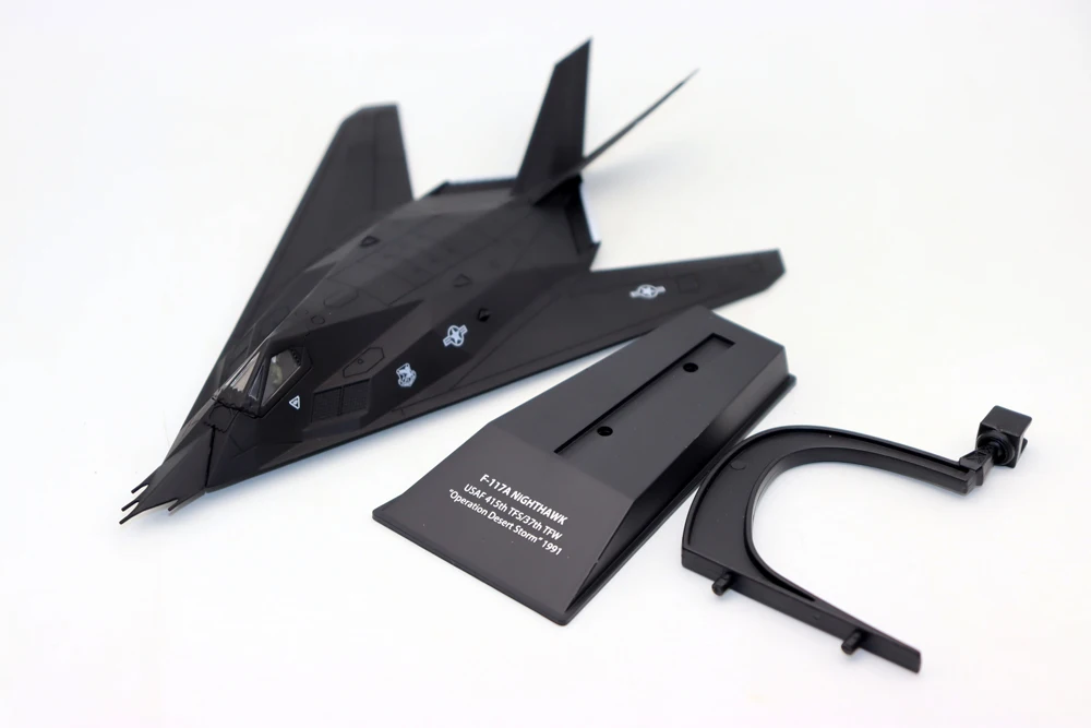 

NEW 1 100 Scale F-117A Nighthawk USAF 415th TFS/37th TFW 1991 Fighter Diecast Alloy Toy Model for Collection Gift