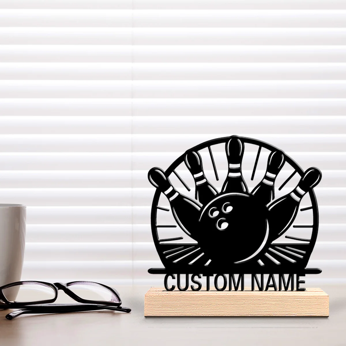 1pc Retro Personalized Custom bowling Metal Statues Artist’s Gift with Wooden Base Perfect for Painters Studios Creative Spaces