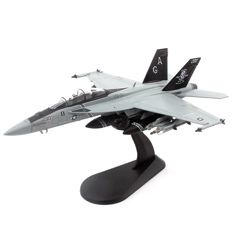 

Литая под давлением масштаб 1:72, темно-синий истребитель F/A-18F, готовая модель самолета, статическое украшение, сувенирные подарки для взрослых мальчиков