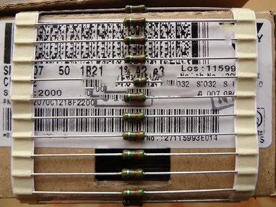 

Заменитель металлического пленочного резистора 1/4W1.21R 0.25W1.21R 1.2R 1%