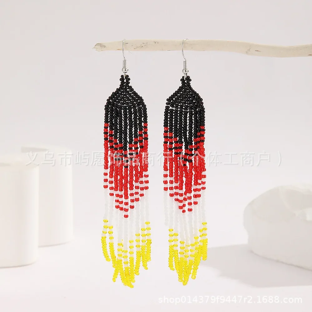 

Rice bead earrings Tassel Gradient Design Originality Hand knitting Bohemia Alloy Fashion Female Simple Beaded earrings