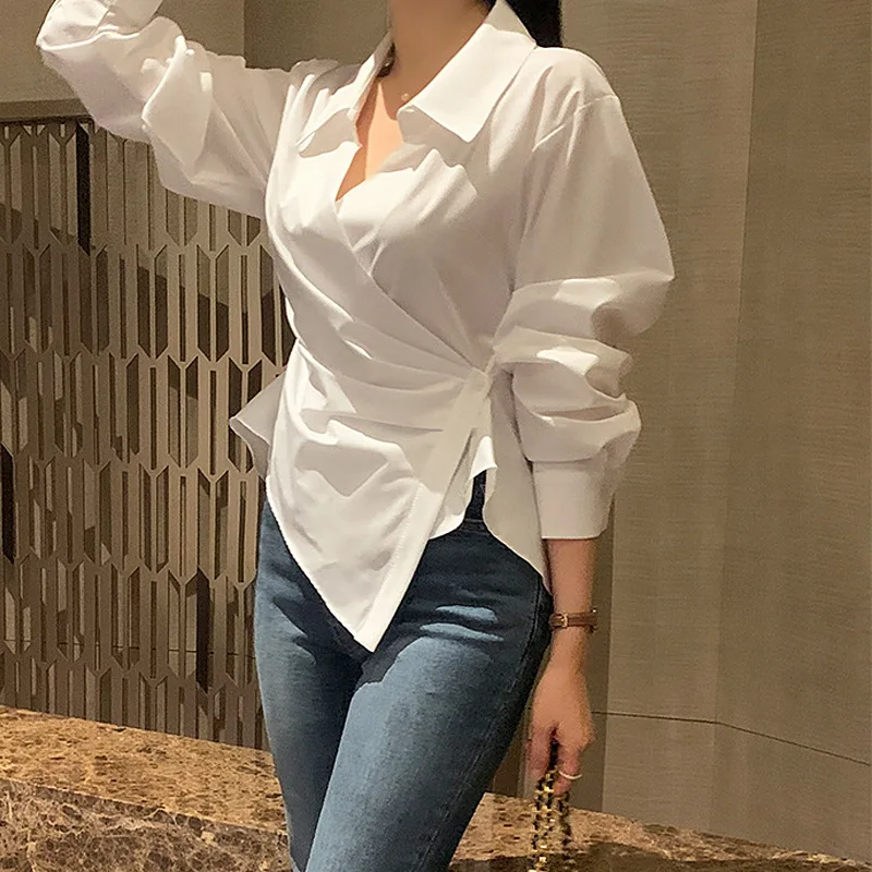 Long sleeved shirt women's early autumn new style niche design irregular waist unique and versatile top