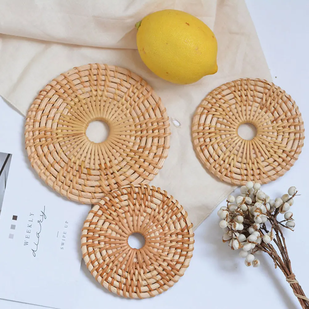 

8Pcs Flower Design Placemat Woven Cup Mats Reusable Heat Insulated Coaster for Kitchen Tabletop Protection Sturdy Natural