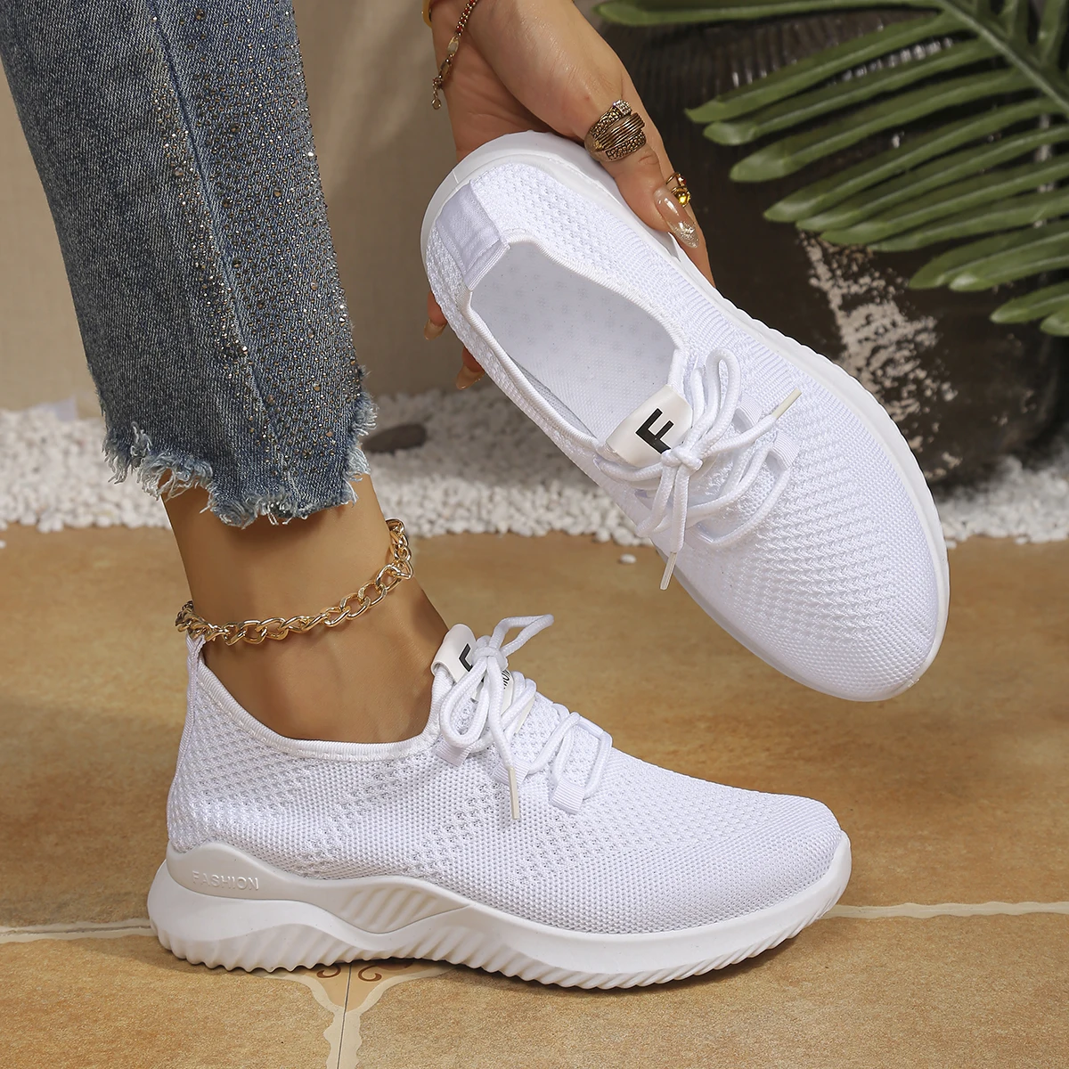 2026 Damen-Sneaker aus atmungsaktivem Mesh, leichte, rutschfeste Schnür-Laufschuhe für Outdoor-Walking und den täglichen Gebrauch