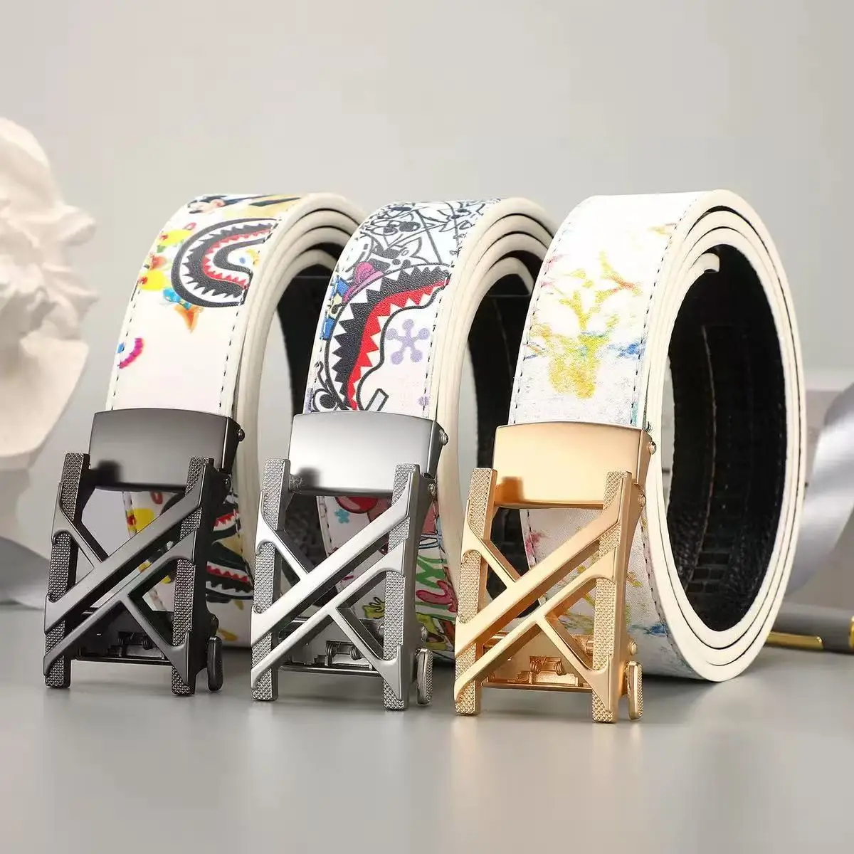 جديد عصري الرجال التلقائي مشبك حزام تنوعا عالية الجمال حزام رسالة السلس مشبك الكتابة على الجدران الجينز العصرية الإنترنت المشاهير