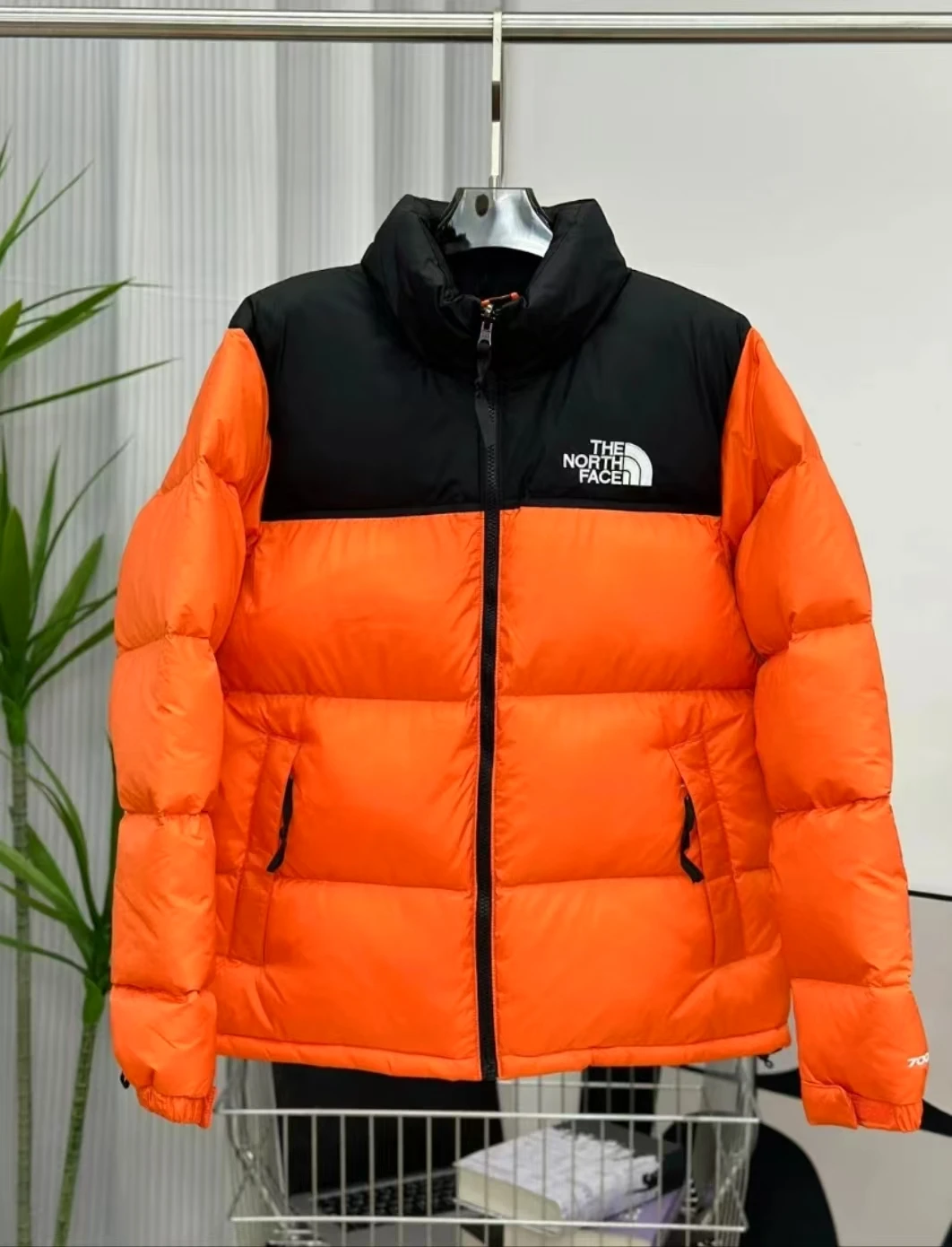 Men's Casual Short Down Jacket with Stand Up Collar and Warm Down Jacket