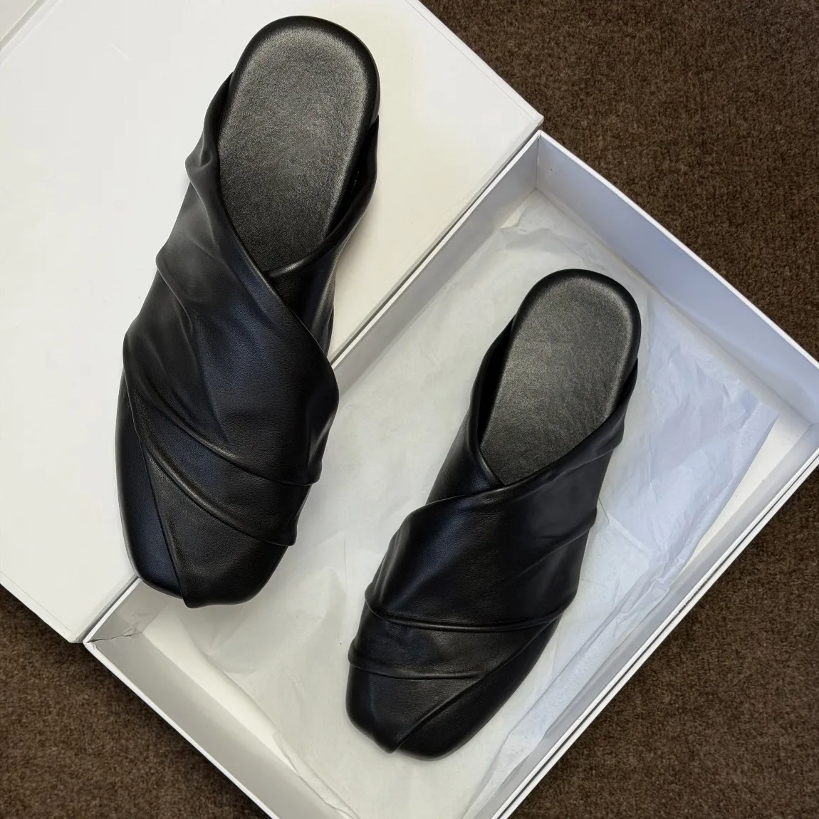 Black Vintage Leather Shoes Single Shoes Light Ruched Mules For Women New Commute Square Toe Slip On Flat Closed Toe Footwear