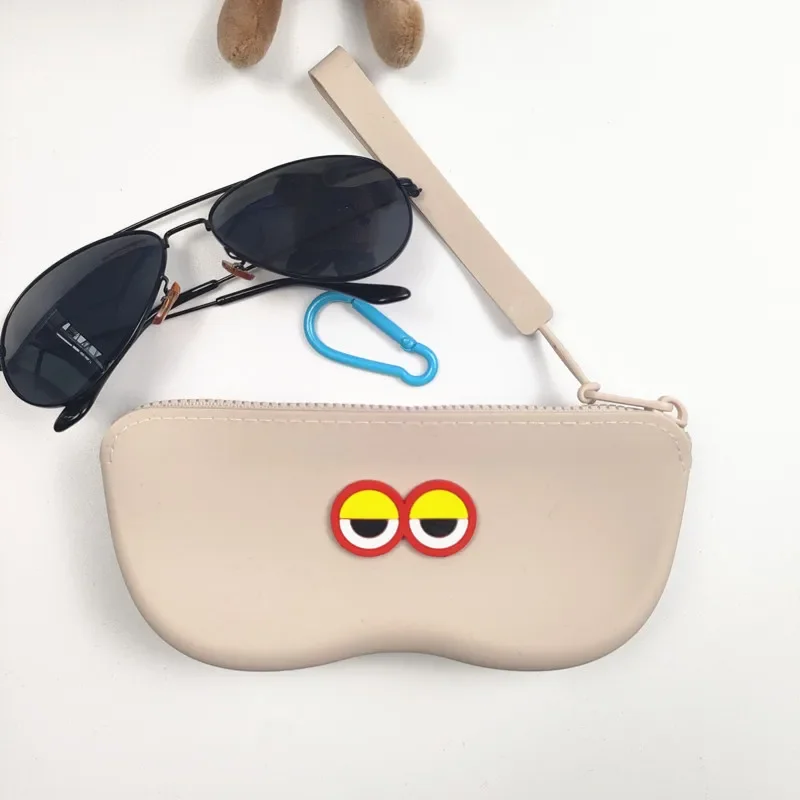 حافظة نظارات سيليكون جديدة محمولة مقاومة للماء ومقاومة للسقوط لعام 2025 سهلة التخزين ومجهزة بمقبض معلق مناسبة للسفر B1