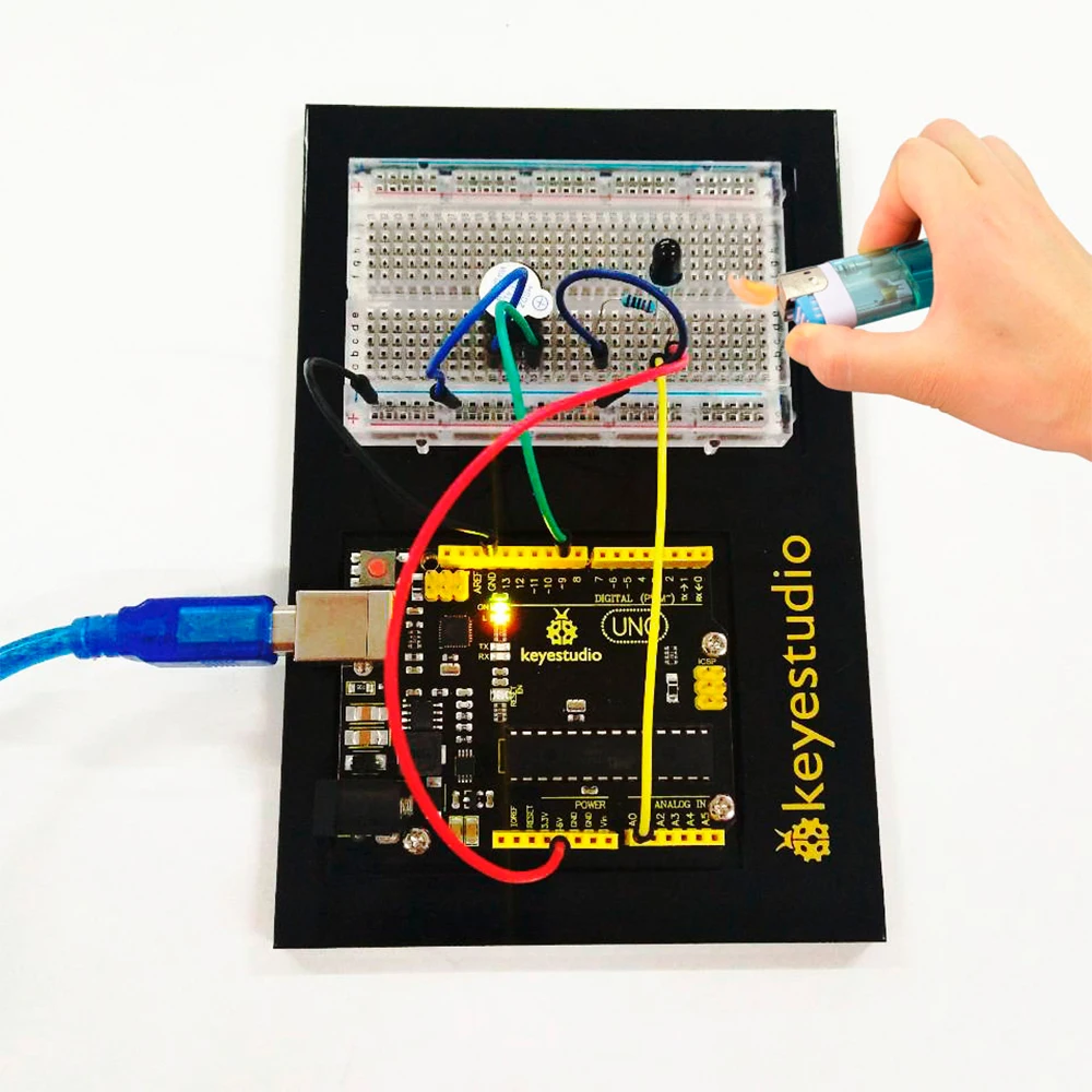 Picture 6: Keyestudio Complete REV4 Robot Car Starter Kit For Arduino UNOR3 Little Inventor All-in-One Programming Learning Starter Kit