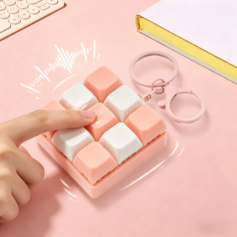 Juguete de descompresión aleatorio con 9 teclas de teclado para adultos, juguetes antiestrés para niños y niñas, juegos de teclado para dedos, llavero