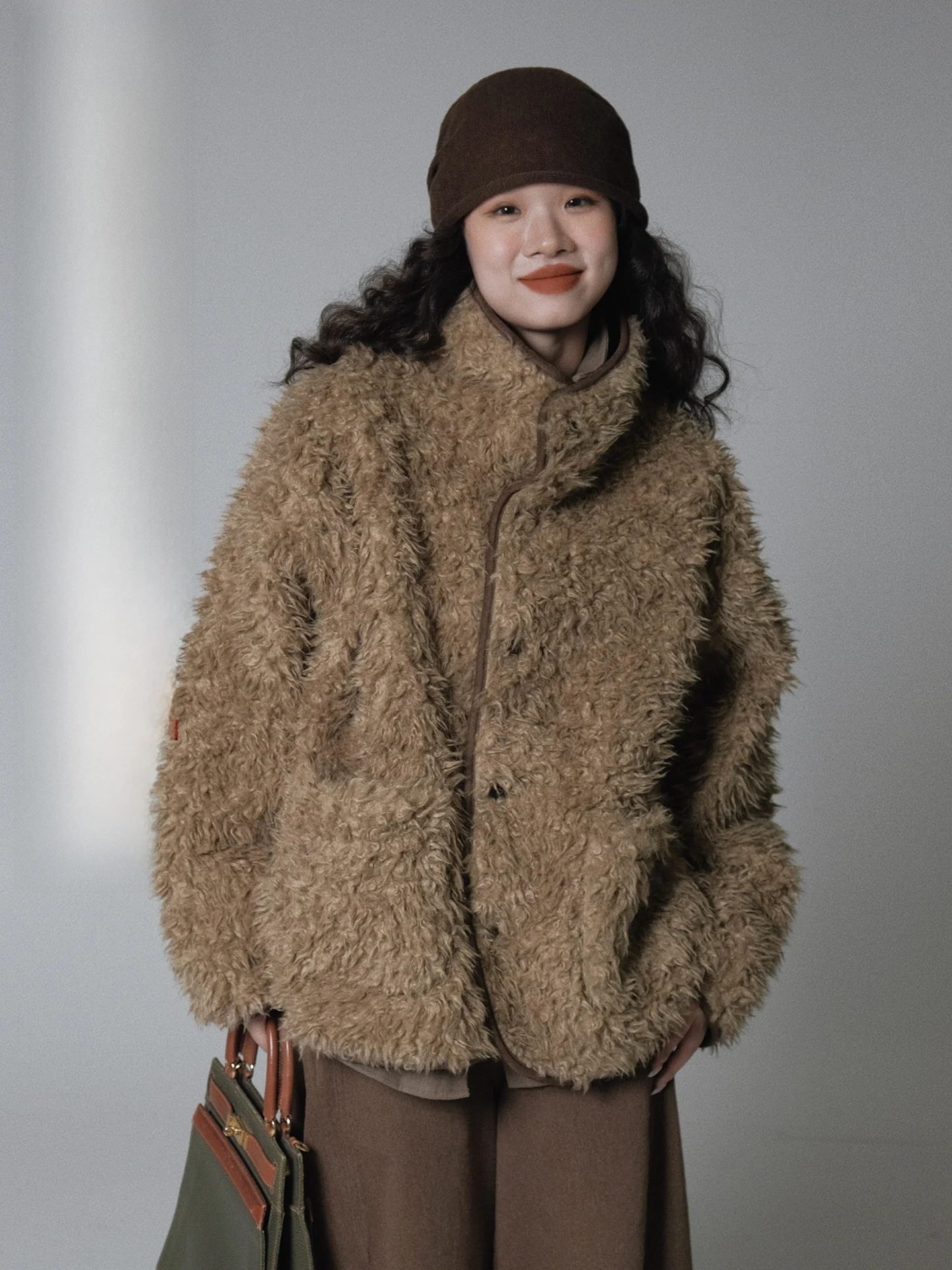 

Eco-Friendly Fur Collar Single-Button Plu Jaet by Ivy Yang Women's Casual Sle Long Sve Coat Polyester Fiber