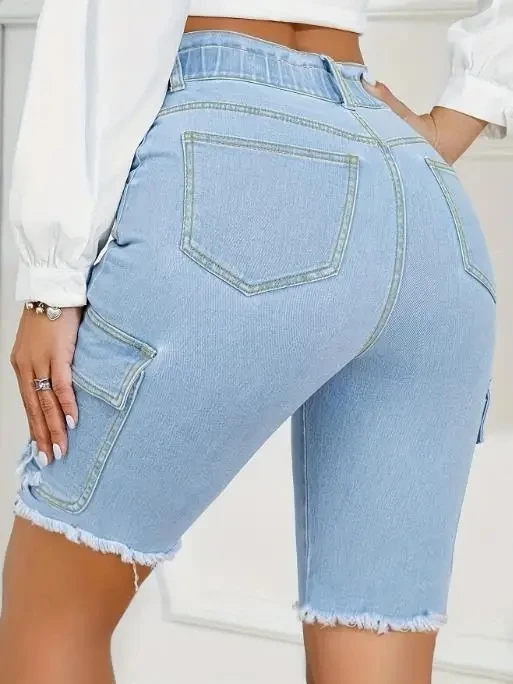 

Woman Shorts Pocket with Holes Frayed Edges Slimming Denim Shorts Solid Color Versatile for Summer Streets