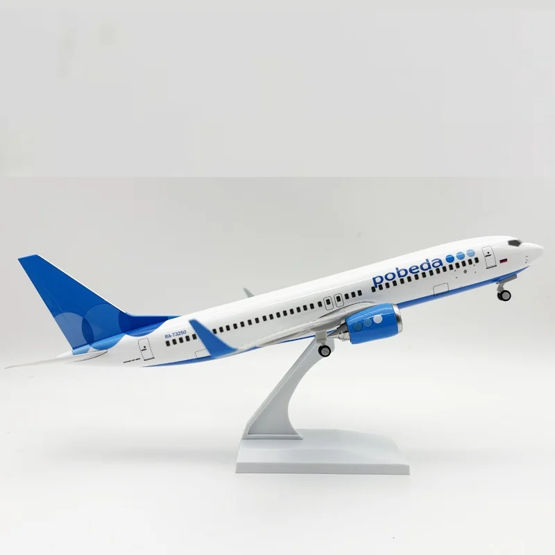 

B737 Model Aircraft Russia Victory Airways With Wheel Resin Airplane Model Pobeda toys plane 30CM for Collections and Displays