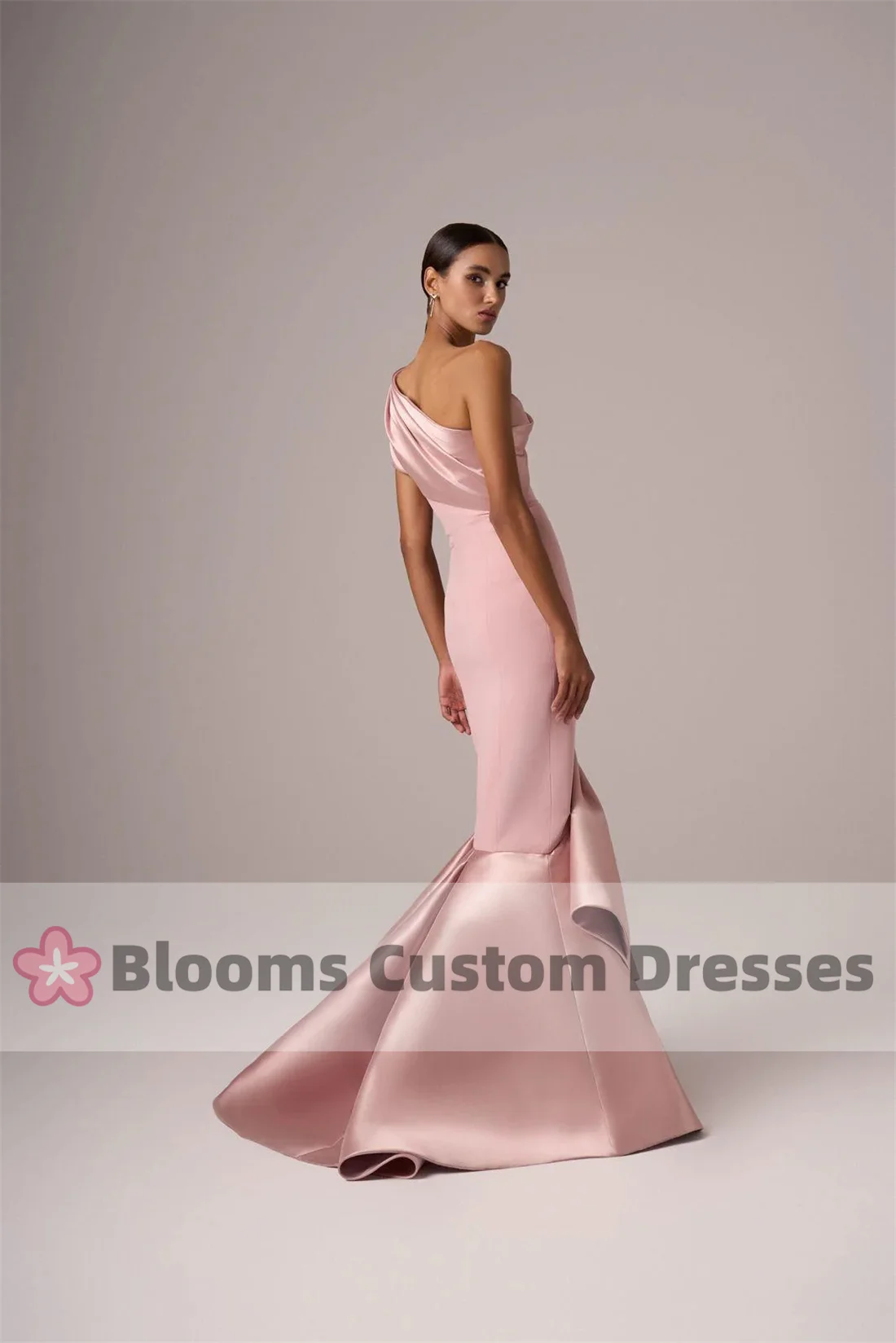 Customized One-shoulder Crepe and Satin Evening Dress 2024 Simple Cocktail Prom Dress Mermaid Modern Elegant Formal Party Gown