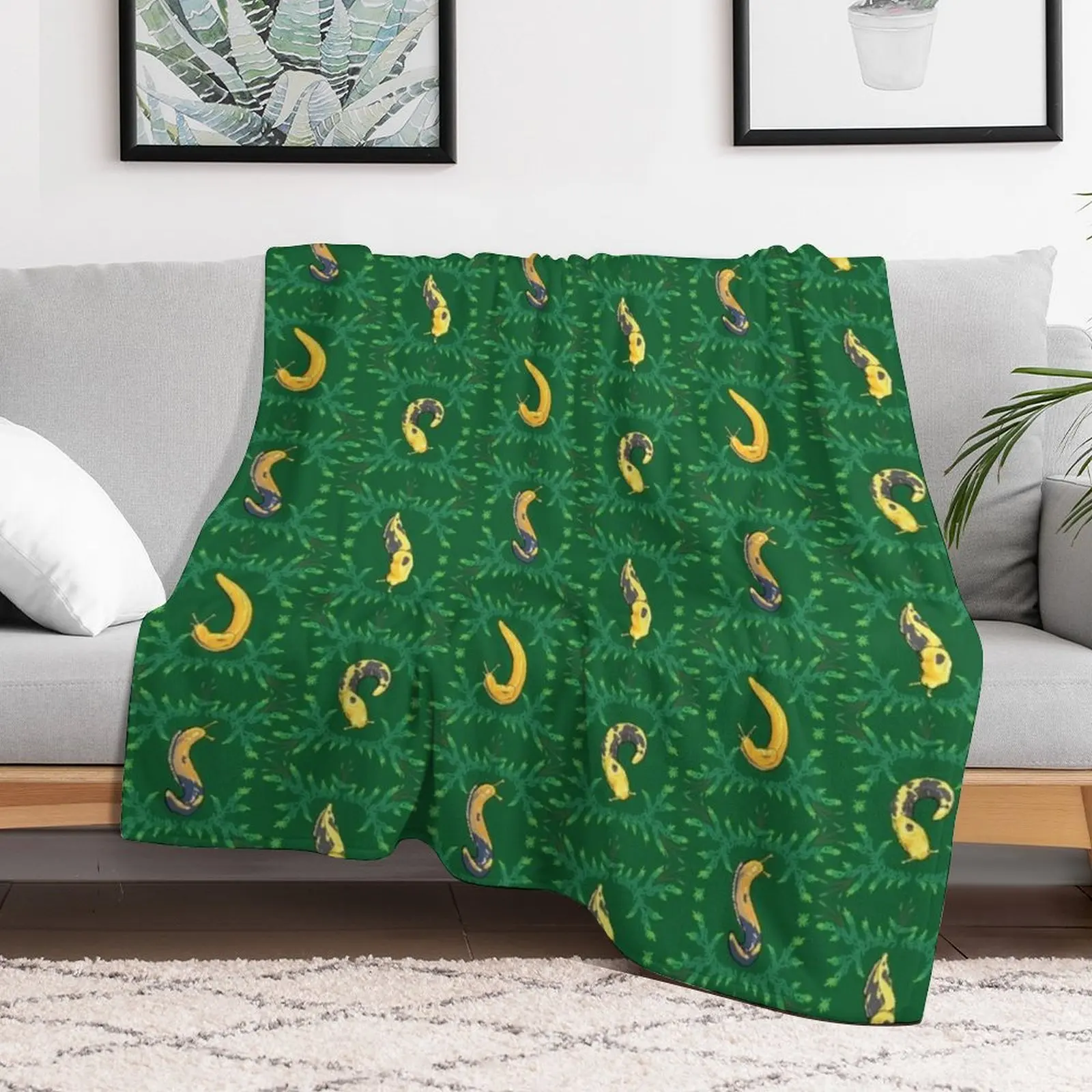 

Banana Slugs in Mossy Frames Throw Blanket Decorative Throw Quilt Giant Sofa Blankets