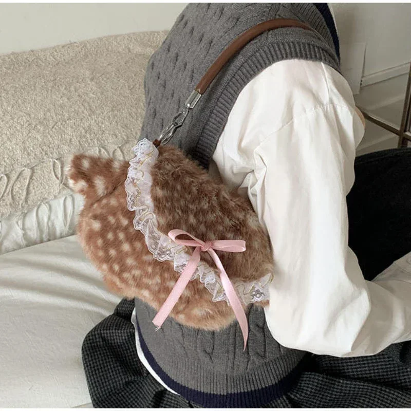 Japanische Hirsch gefleckte Band Plüsch Unterarm Umhängetasche, Mori Girl Elch flauschige Frauen Geldbörse, Winter süße Woodland Fairycore Handtasche – Detail 16