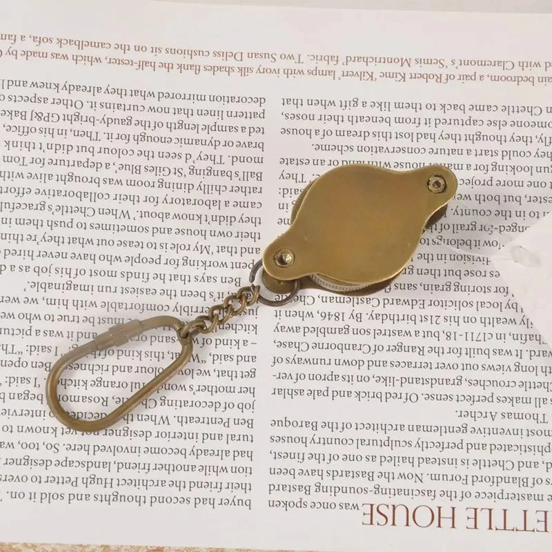 

British European Retro Nostalgic Brass Folding Portable Mini Carry-on with Magnifying Glass Western Antiques Film and Television