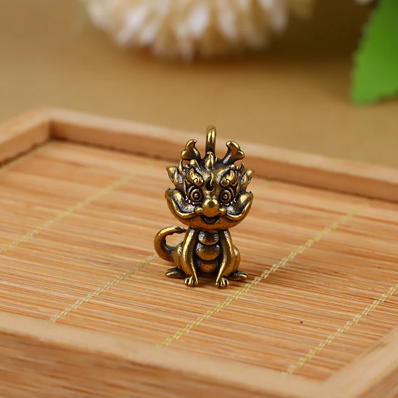 ヴィンテージ真鍮の置物,中国風の飾り,ドラゴンと運,ミニホームアクセサリー,素晴らしい贈り物,1個