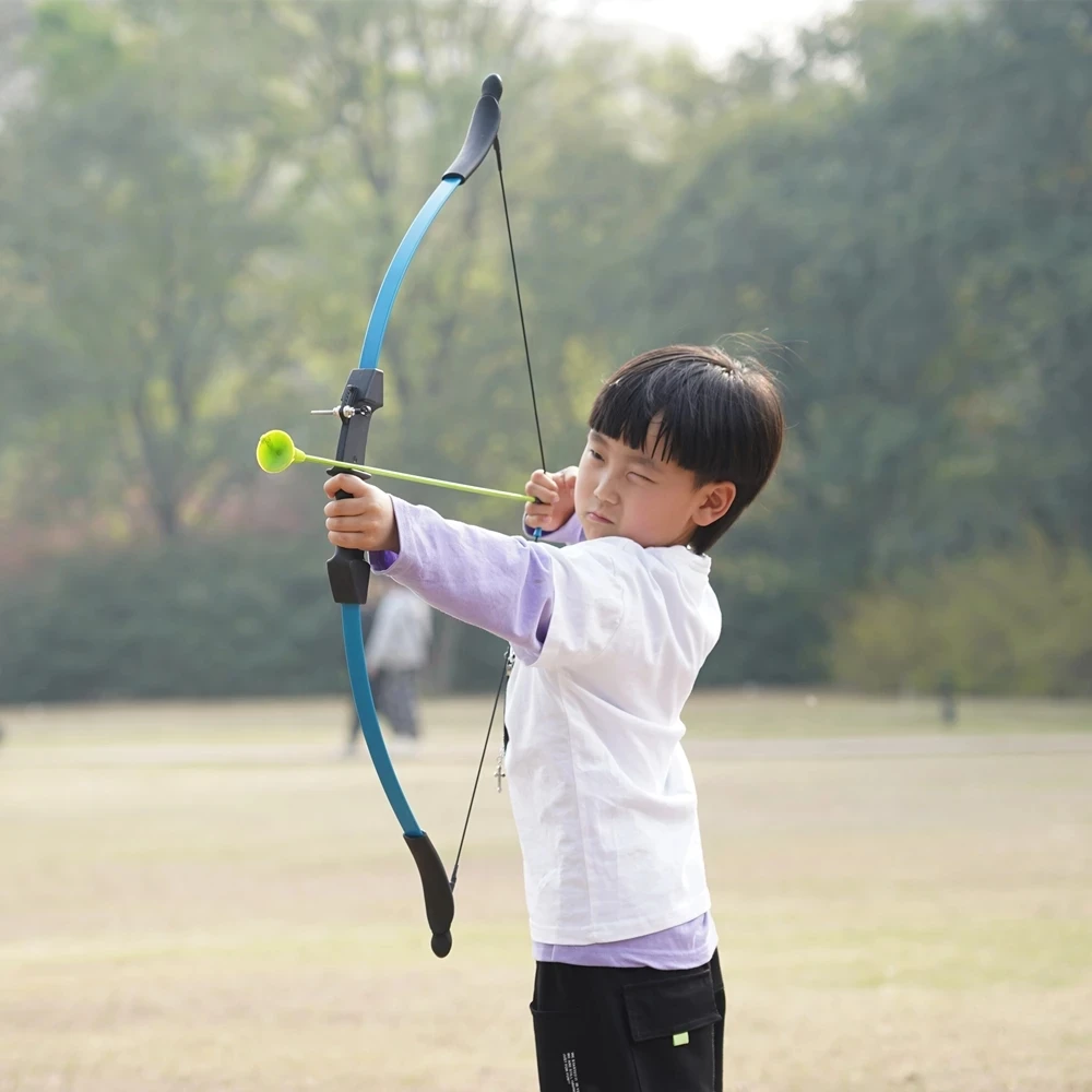 1pcs Bow Set with 4pcs Arrows Youth Children Recurve Bow for Kids Take-down Bow for Outdoor Shooting Game