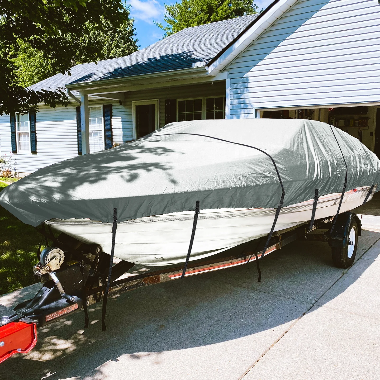 

Hot Sale Fishing Tackle Boat Cover Heavy Duty Waterproof Runabout Boat Dust Cover