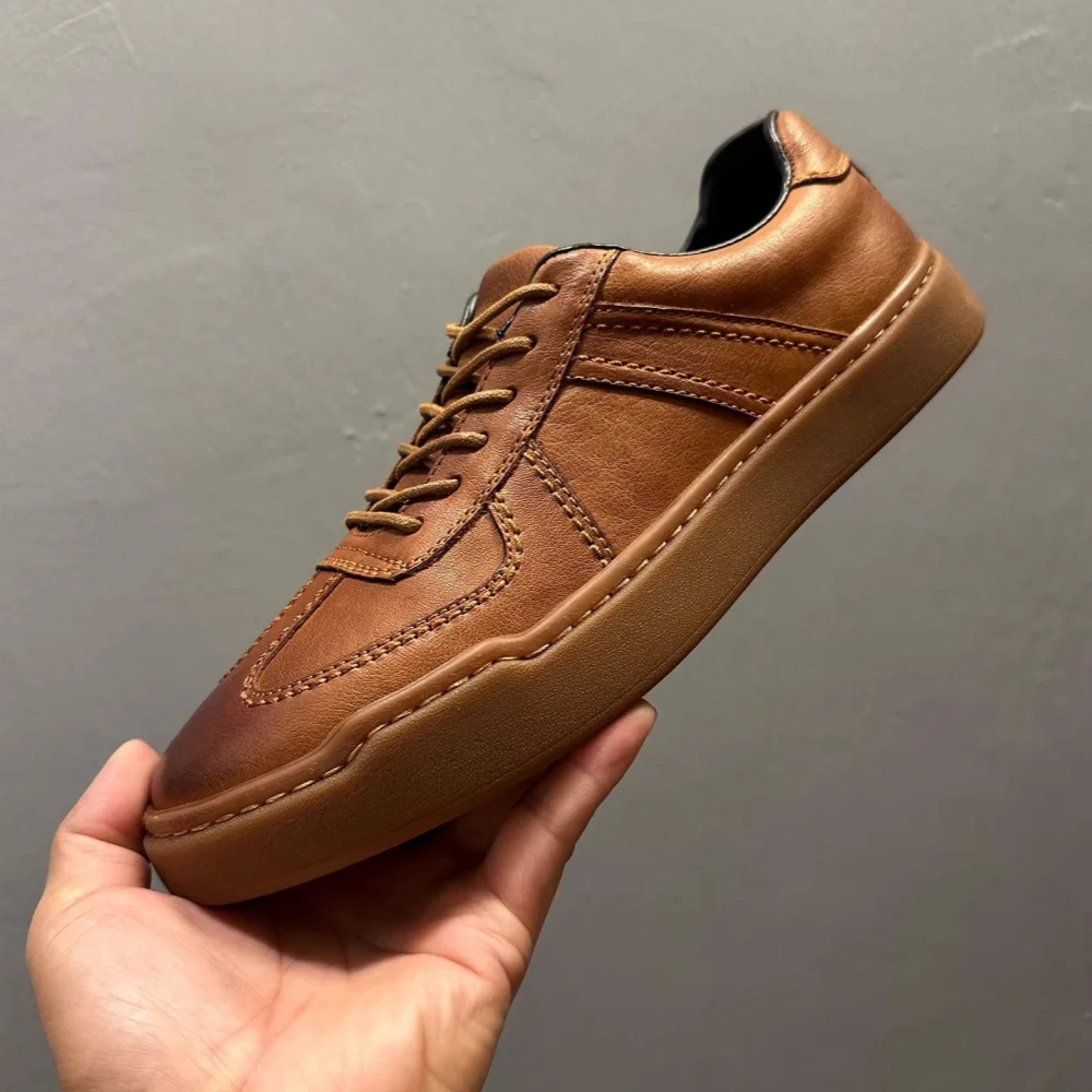 

Men's Leather Low-Top Casual Sneakers Trendy British Retro Lace-Up Breathable Soft Leather Sporty And Casual Footwear