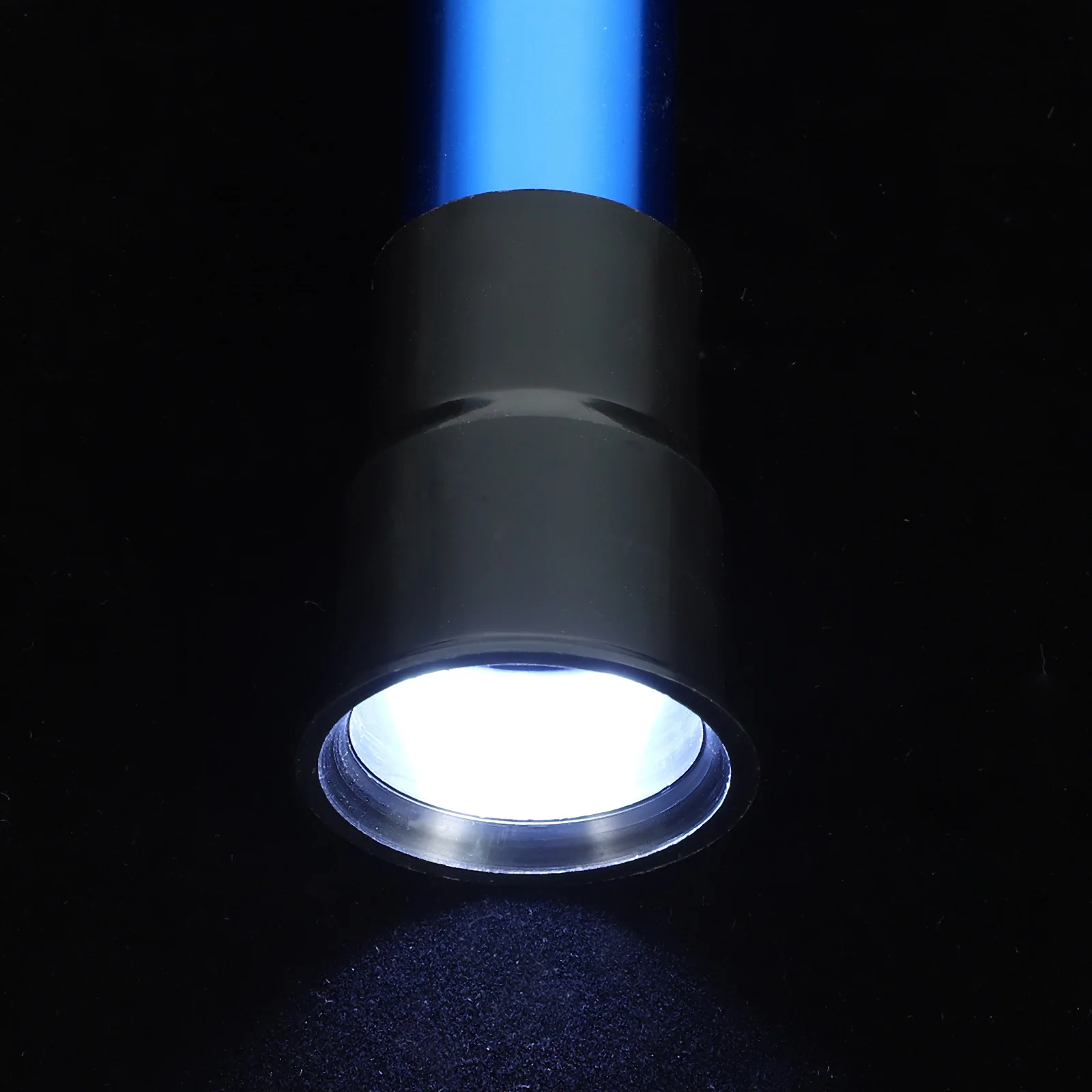 

Handheld Egg Candler Light Professional Portable Cold LED Incubation Tool for Chicken Quail Egg Tester Poultry Incubation