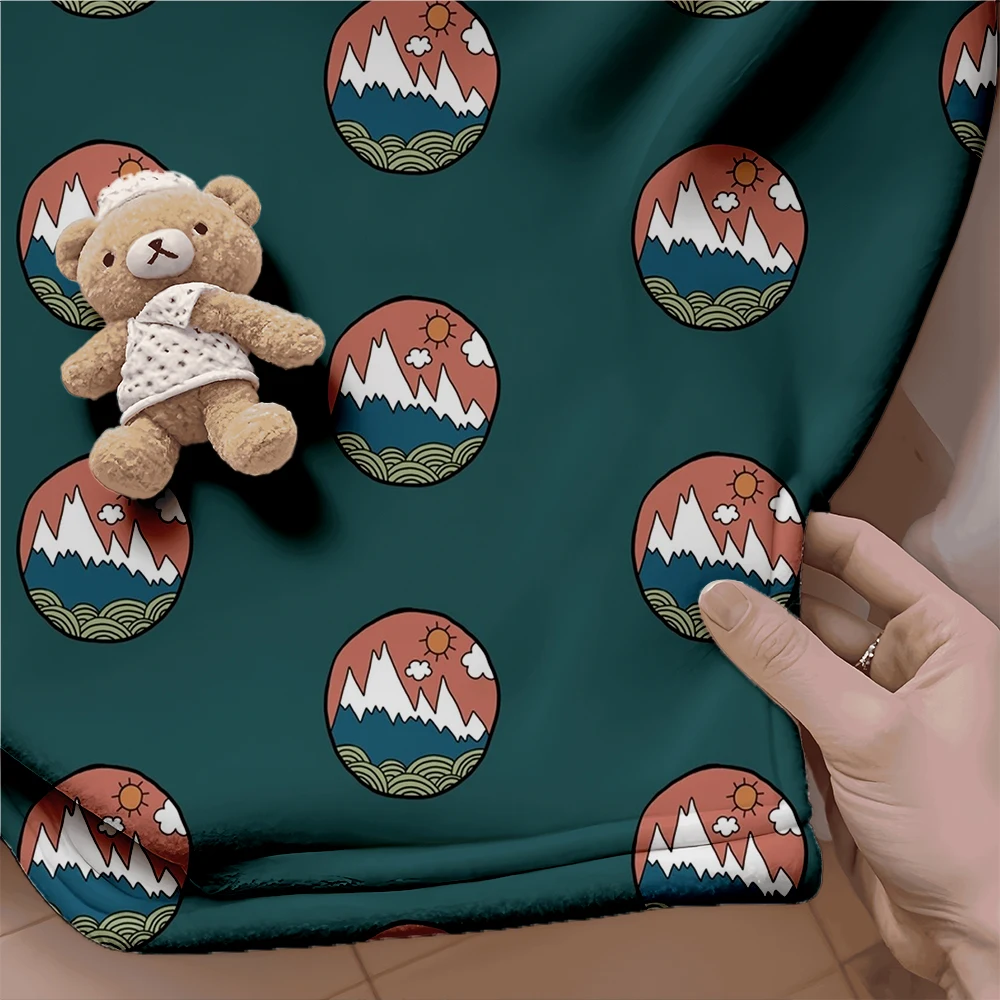 Machine-washable Flannel Blanket Explore Mountains Vintage Design Decorative Throw Hotel-style Cover Durable Blankets