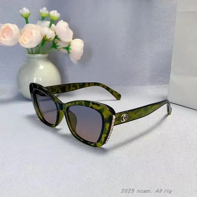 

2025 New Fashion Polarized Sunglasses Women Brand Pearl Sun Glasses Ladies Luxury Small Cat Eye Gafas Oculos De Sol UV400
