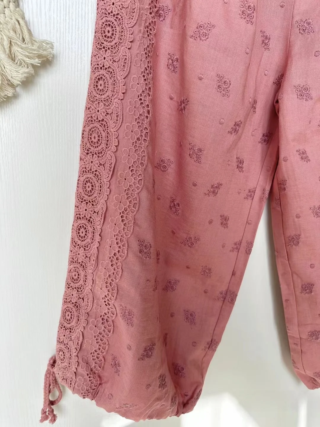 Frühling Sommer Schwer Bestickte Spitze Patchwork Lose Leinen Freizeithose Koreanischer Stil Damen Premium Mode