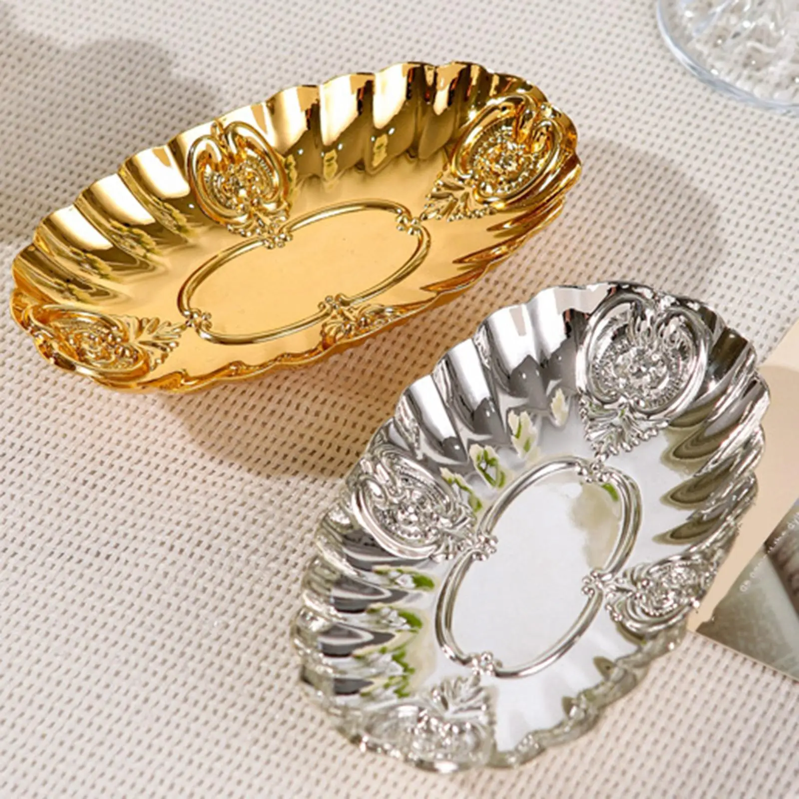

Jewelry Tray Fashion Practical Lightweight Novelty Hand Embossed Home Decor Key Holder for Party Drawing Room Desk Cafe Wedding