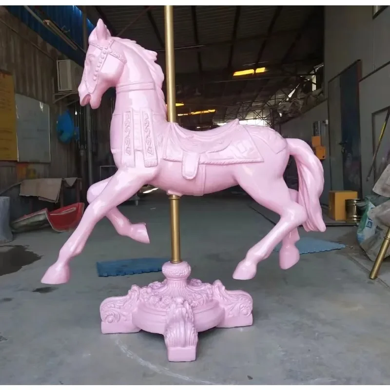 Beautiful Garden Sculpture showcases horse animals of real human size