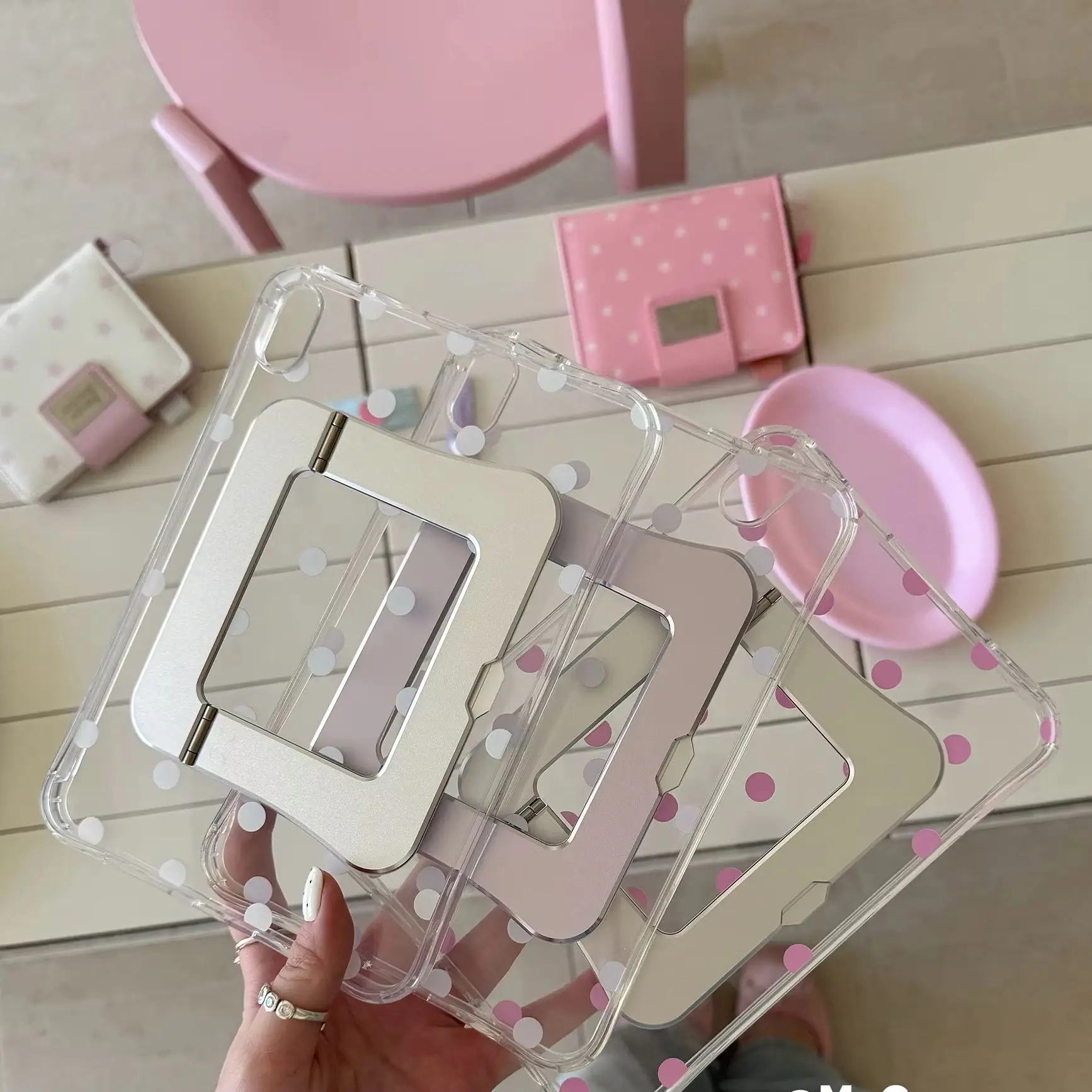 Full Screen Polka Dot Foldable Stand Cover For iPad Pro 13 11th M5 M4 12.9 A16 11 12th Air 5 7 8 M2 M3 Mini Tablet Clear Case