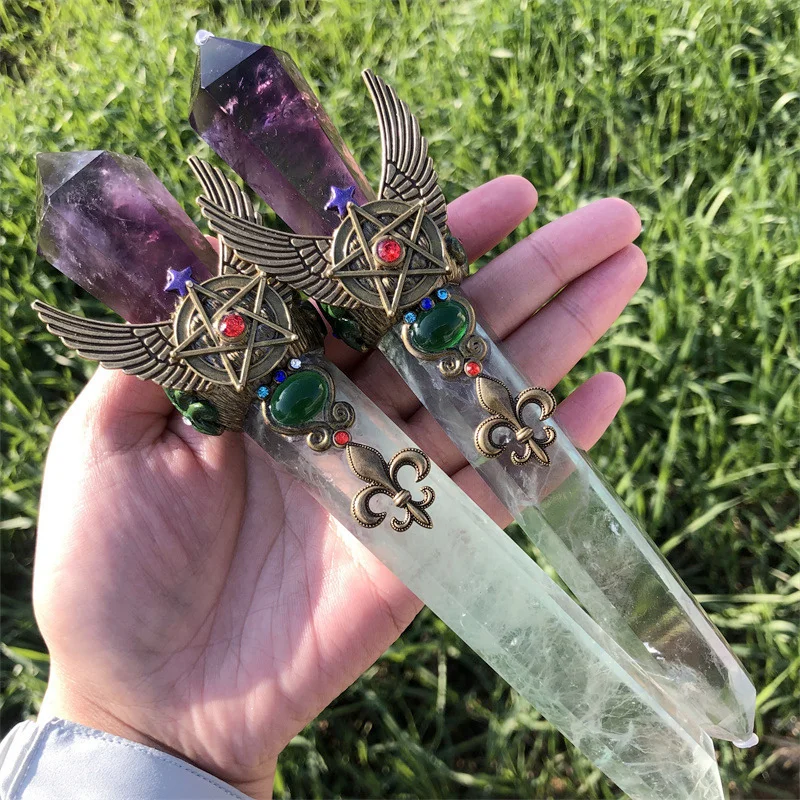 

Natural Crystal Handmade Magic Stick Point Witch Crafts Cosplay Props Fairy Wand Party Halloween Decoration Party Gift