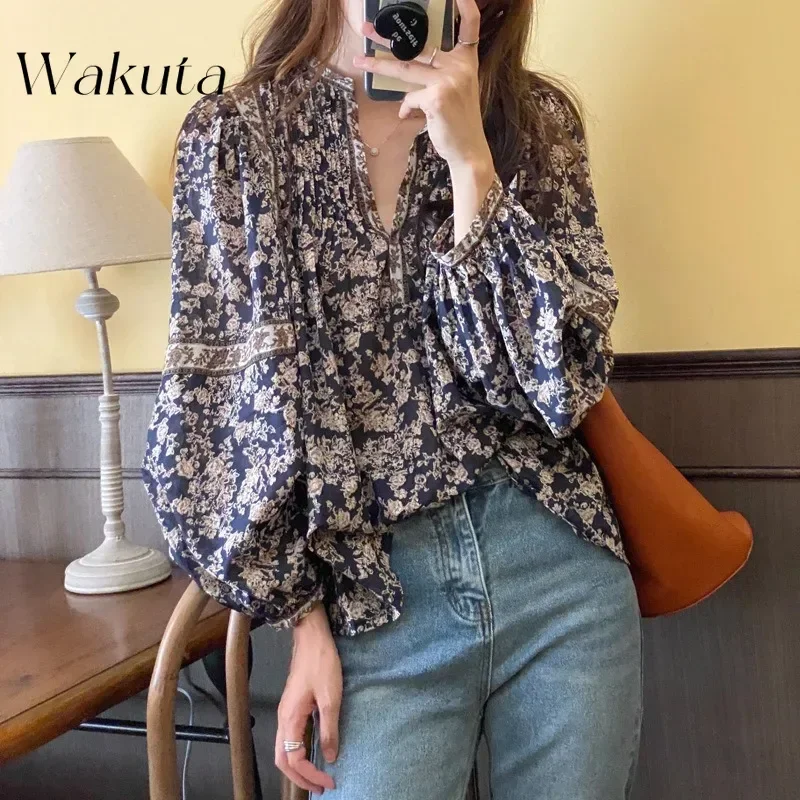 Wakuta 2024 neue koreanische Stil Frauen Retro Frühherbst Laterne Ärmel Blumen hemd Freizeit Strand Stil Bluse viktoria nischen Bluse