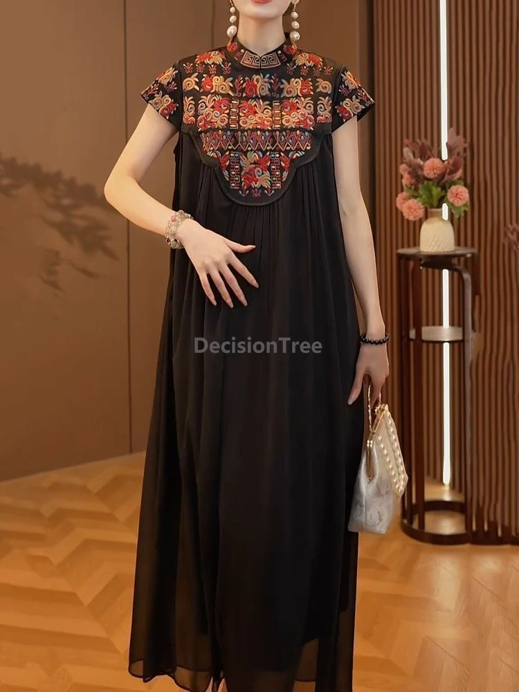 

2025 chinese style vintage loose robe ethnic style embroideried dress literature art temperament elegant daily women's clothing