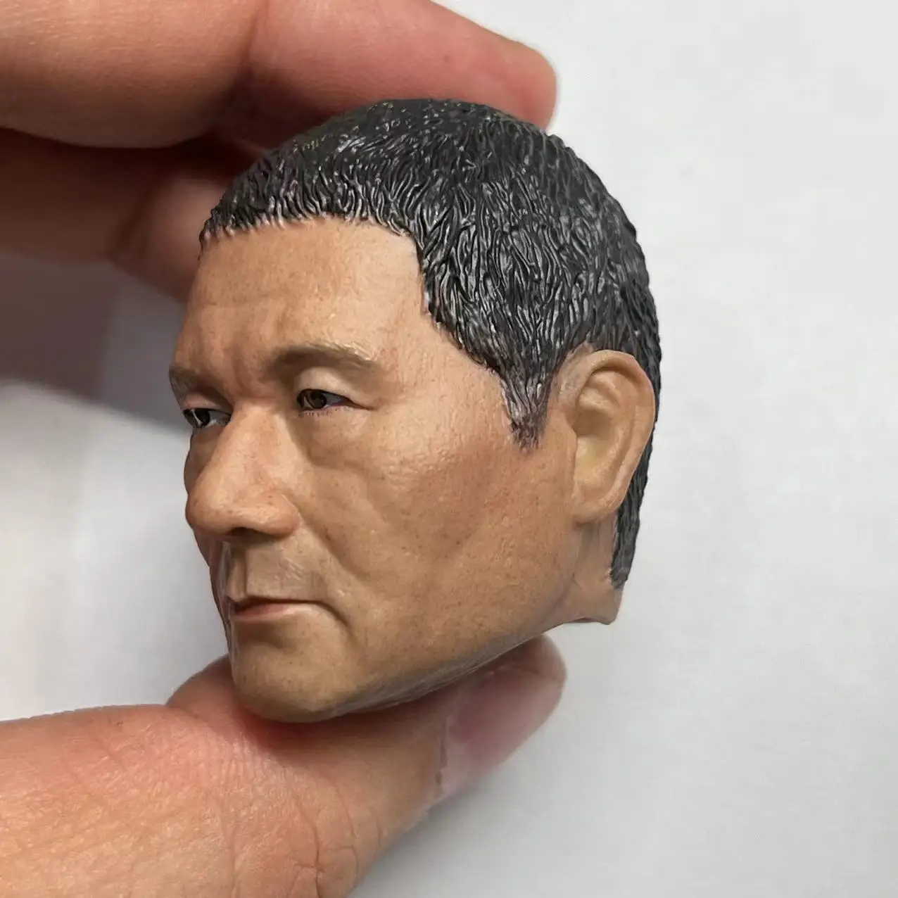 

Мужская резьба по голове Kitano Takeshi、 инноваות たñ مسAsia MovieJapanese Actor Soldier Doll Модель 1/6 Scale Action Figure Body DOllToy
