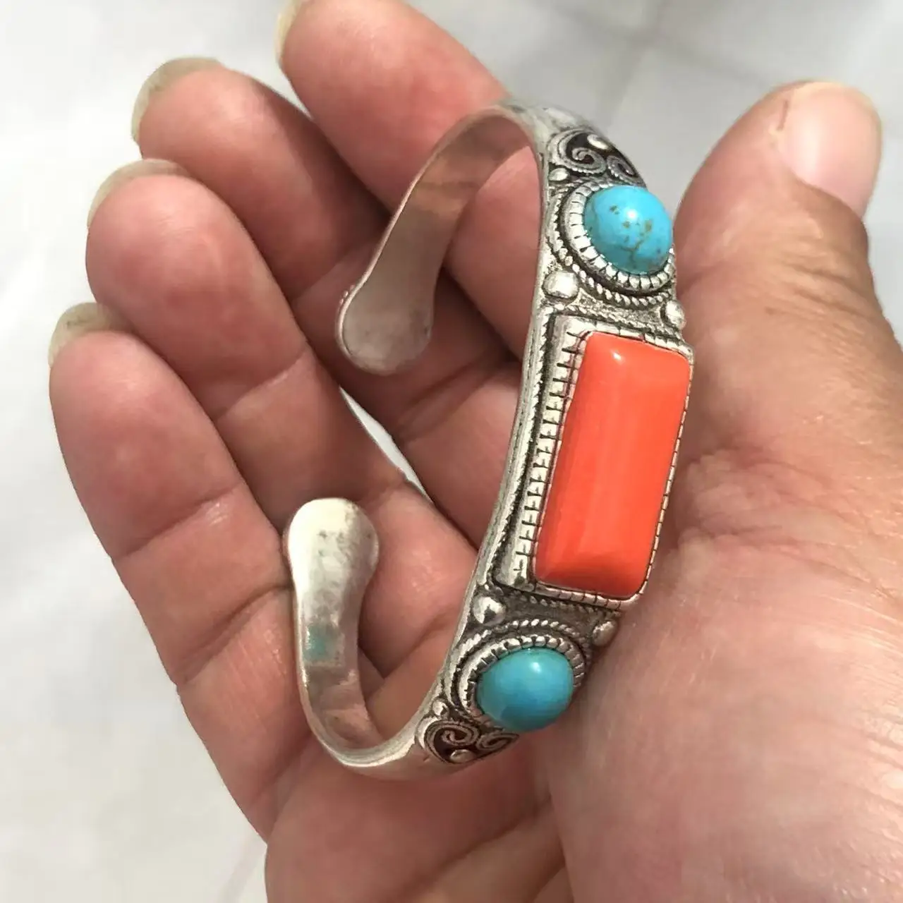 Ethnic Vintage Silver Scroll Carving Open Cuff Bangle Orange Bar Stone Blue Textured Stones Statement Bracelet
