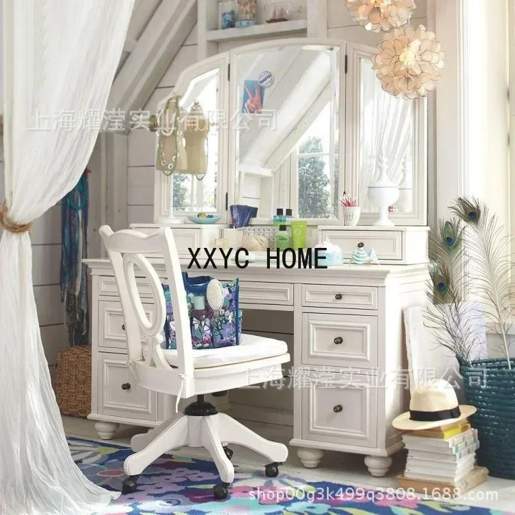 Commode américaine en bois massif