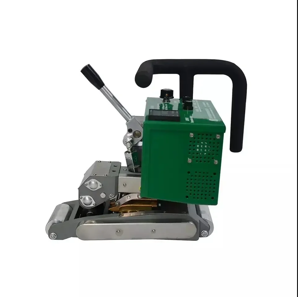 เครื่องเชื่อมแผ่นใยสังเคราะห์แบบร้อน PF-900 สำหรับแผ่นใยสังเคราะห์ HDPE หนา 1 มม.-3 มม. สำหรับบ่อเก็บน้ำ คลอง และอ่างเก็บน้ำ